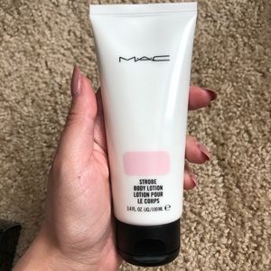 MAC Strobe Cream- Body Lotion